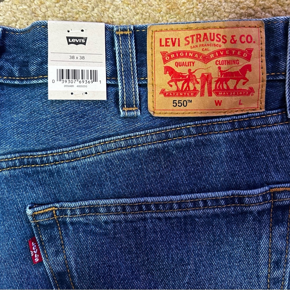Levi’s 550 Relaxed Fit